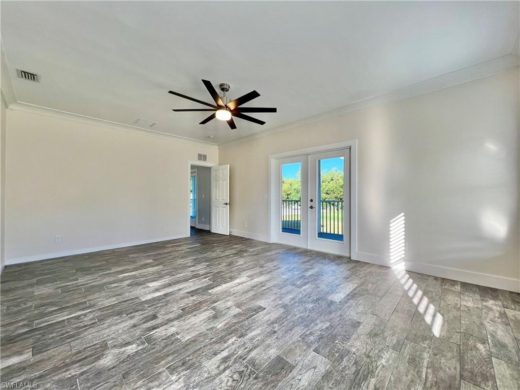 NAPLES SOUTH - Residential