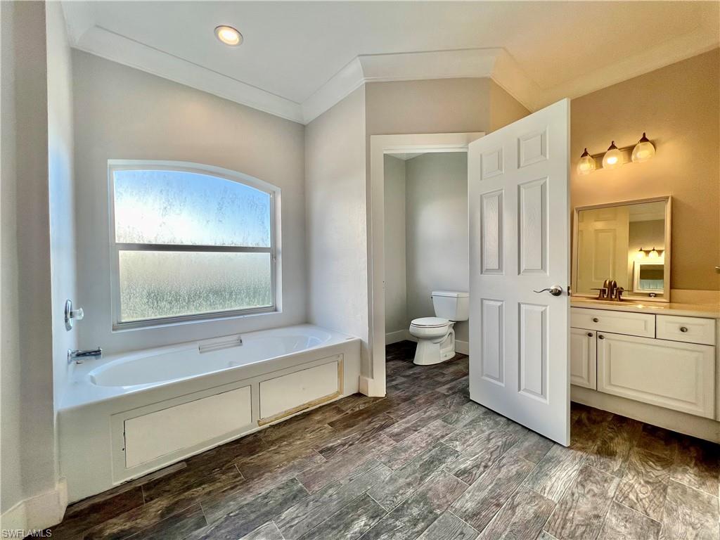 NAPLES SOUTH - Residential