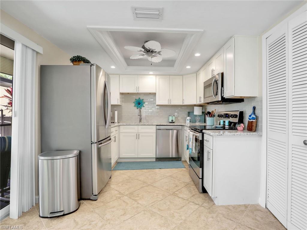 RENDEZVOUS CONDO - Residential