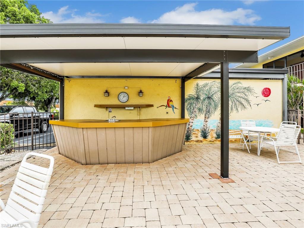 RENDEZVOUS CONDO - Residential