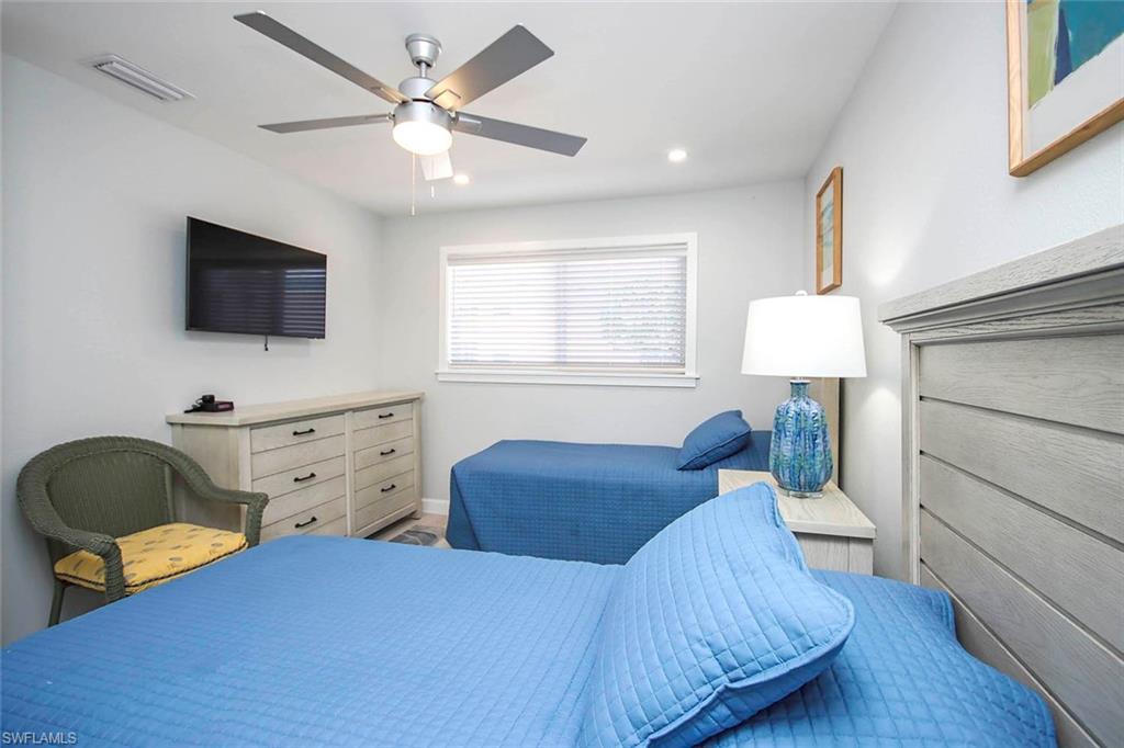 SANIBEL ARMS WEST CONDO - Residential