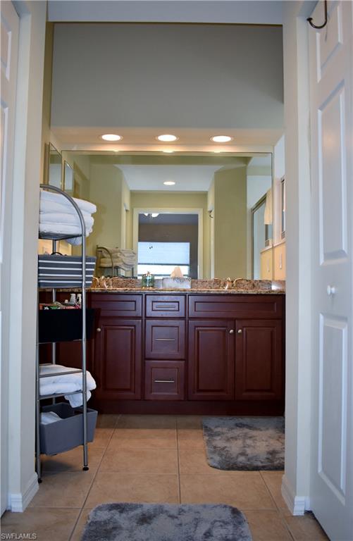 IBIS COVE - Residential