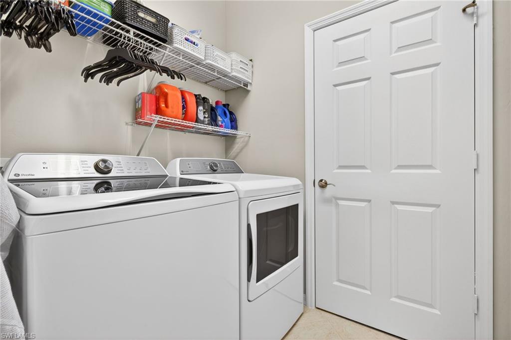 ASHTON OAKS - Residential