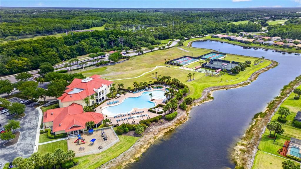 ASHTON OAKS - Residential