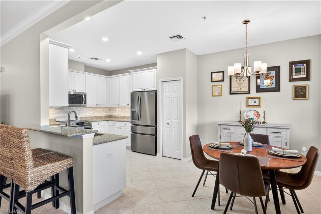 ASHTON OAKS - Residential