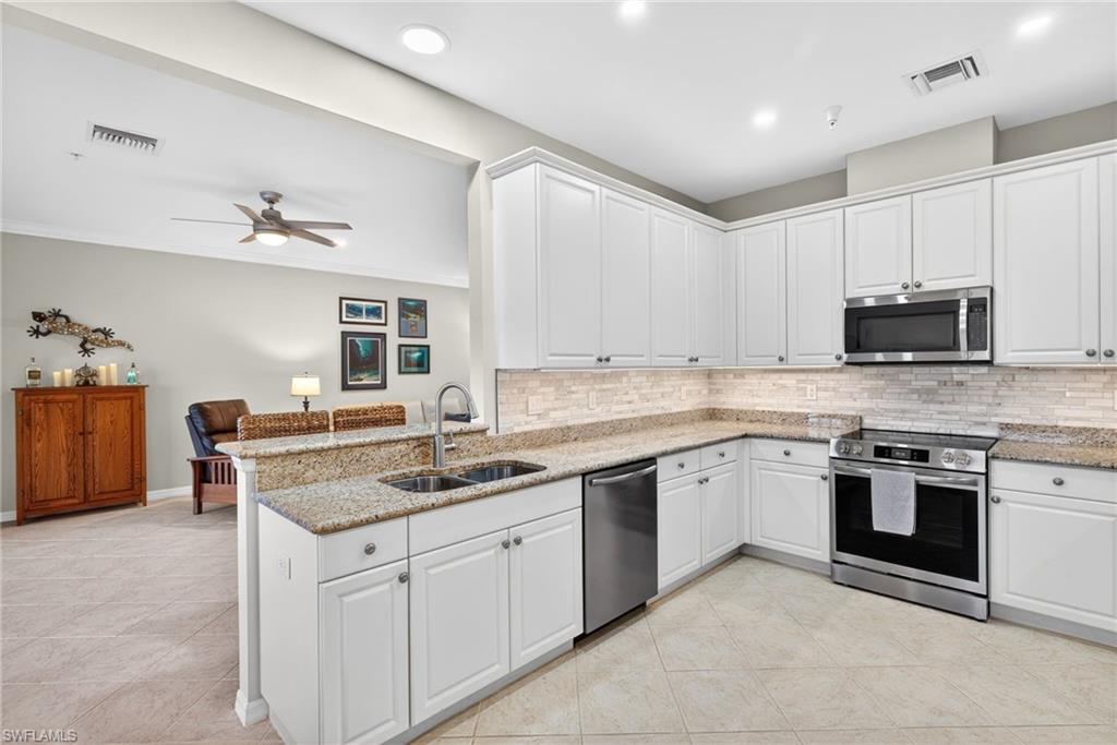 ASHTON OAKS - Residential