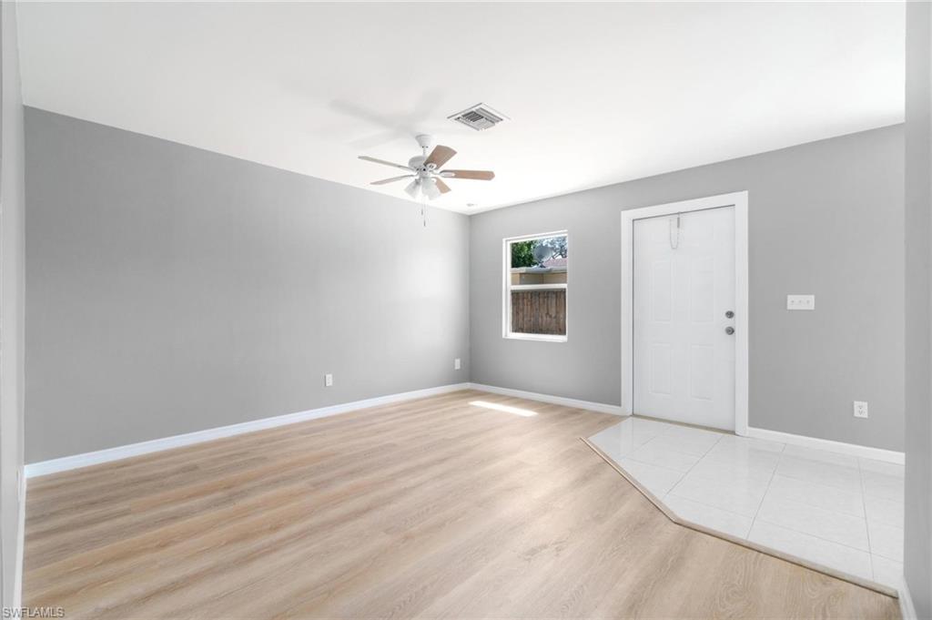 IMPERIAL SHORES - Residential