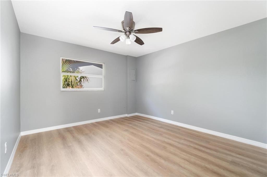 IMPERIAL SHORES - Residential