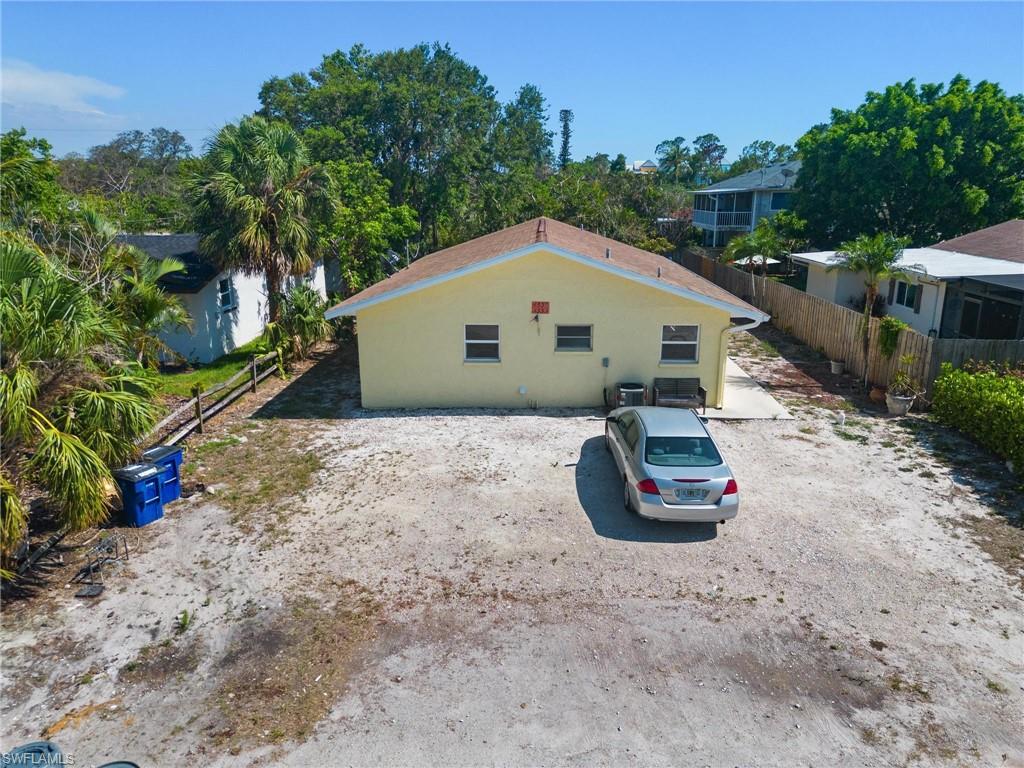 IMPERIAL SHORES - Residential