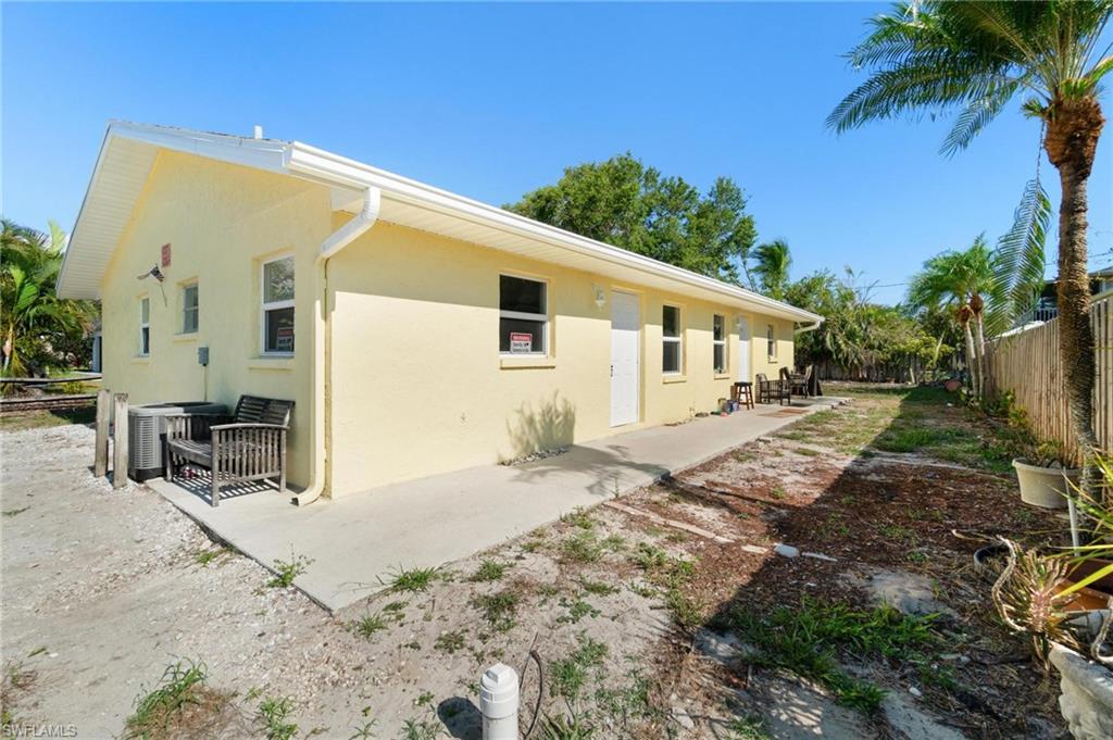 IMPERIAL SHORES - Residential