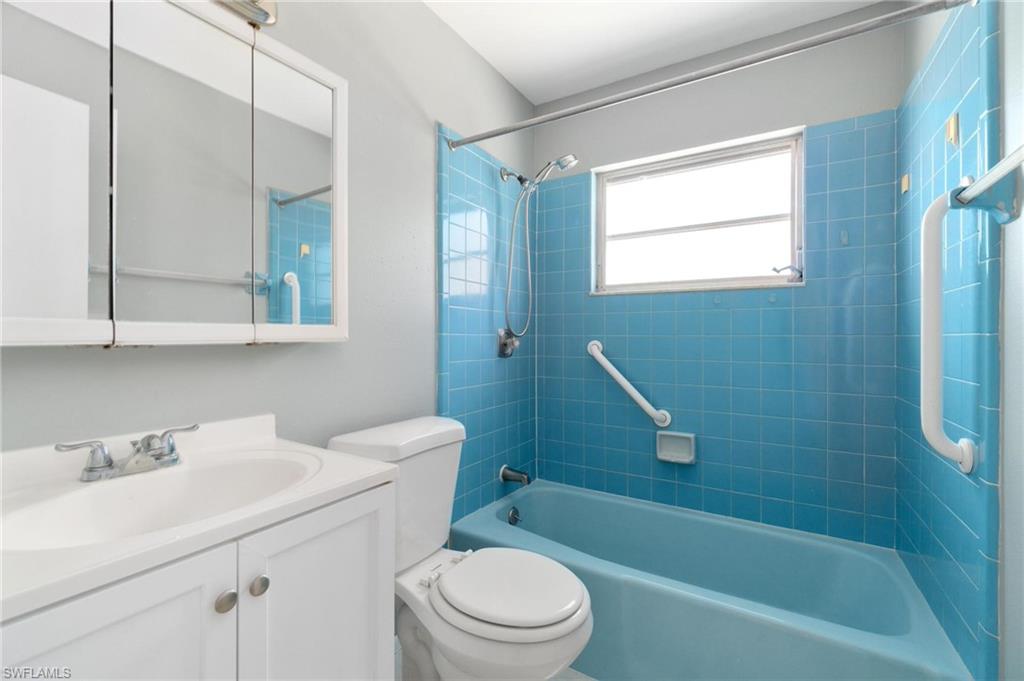 IMPERIAL SHORES - Residential