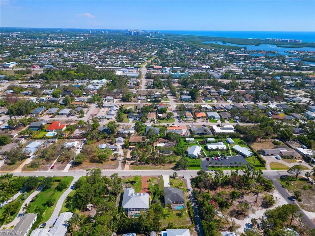 IMPERIAL SHORES - Residential