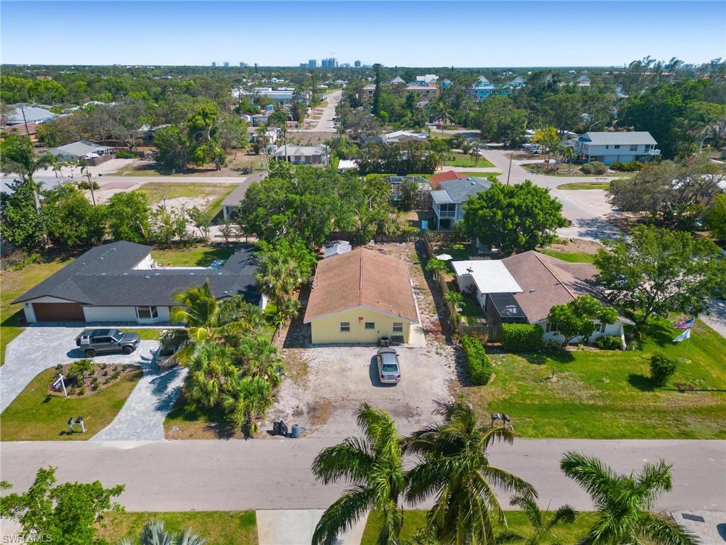 IMPERIAL SHORES - Residential