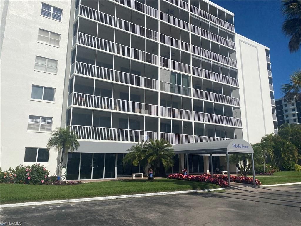 Photo of 5 Bluebill AVE #101, NAPLES, FL 34108 (MLS # 226004439)