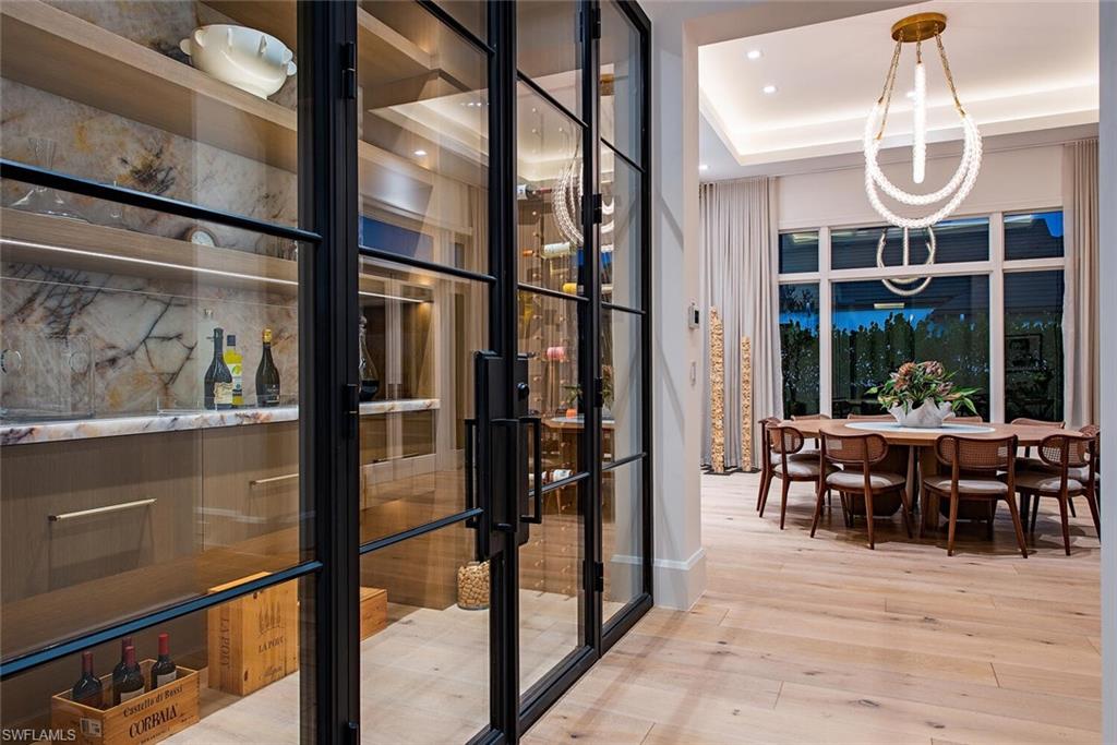 COACH HOUSE - Residential