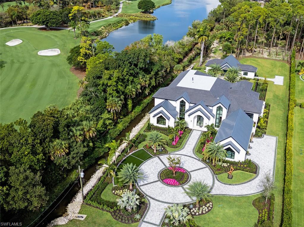 COACH HOUSE - Residential