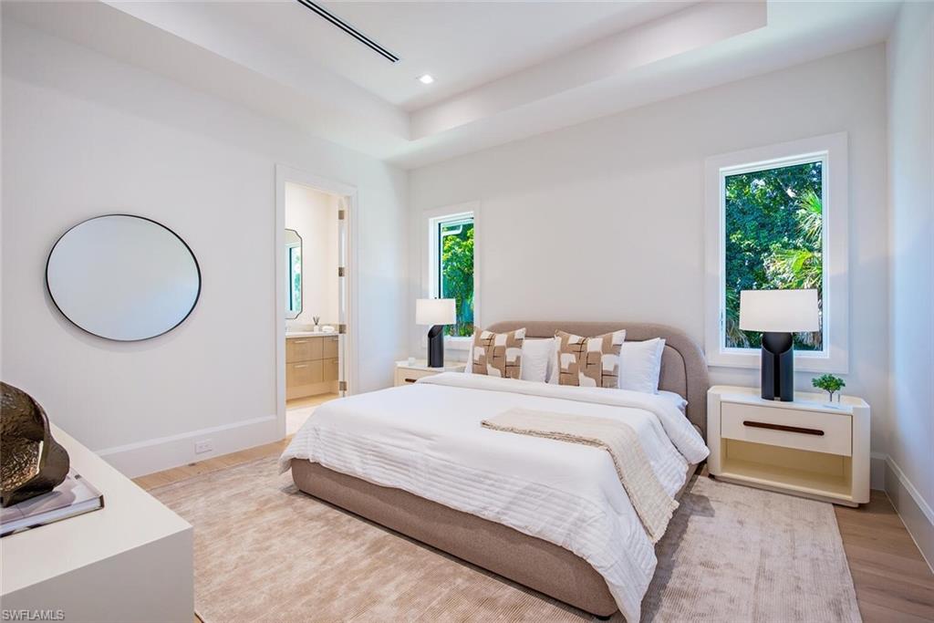 COACH HOUSE - Residential