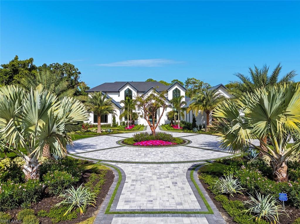 COACH HOUSE - Residential