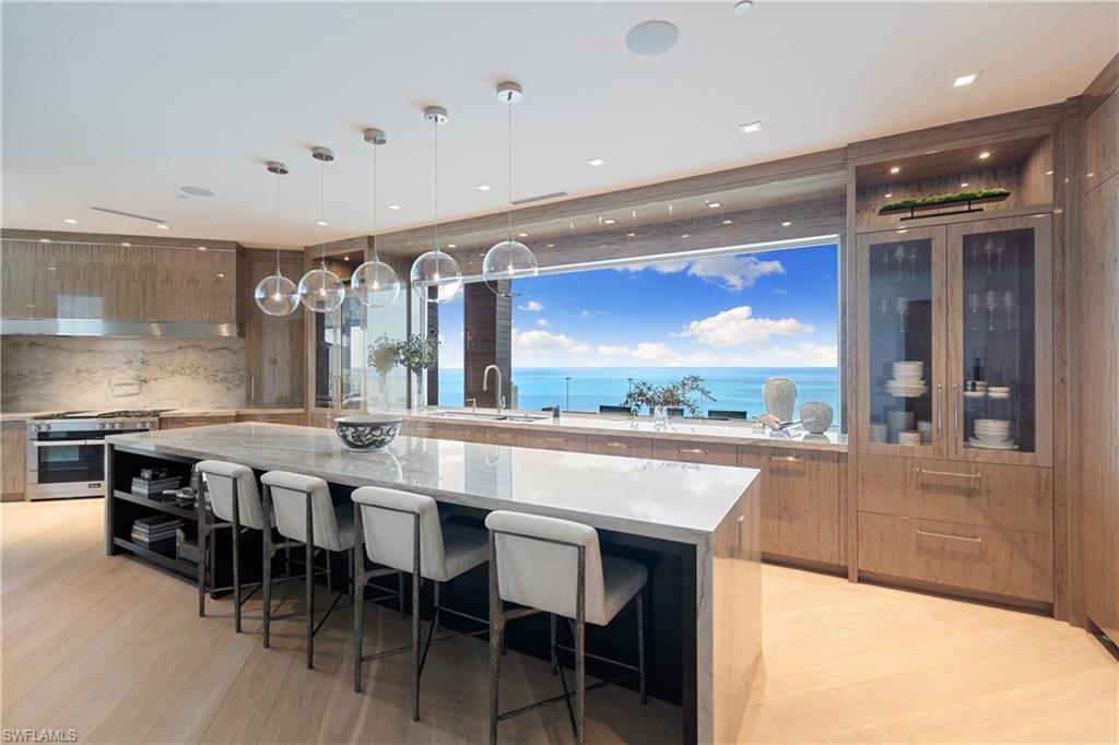 SEASONS AT NAPLES CAY - Residential