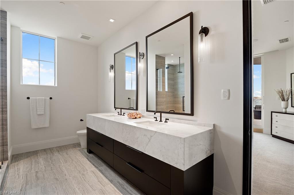 SEASONS AT NAPLES CAY - Residential