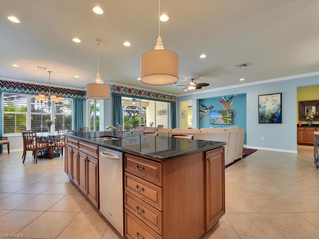 VERONA WALK - Residential