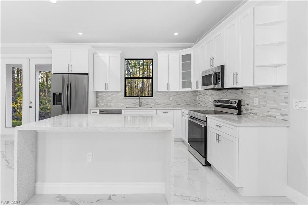 GOLDEN GATE ESTATES - Residential