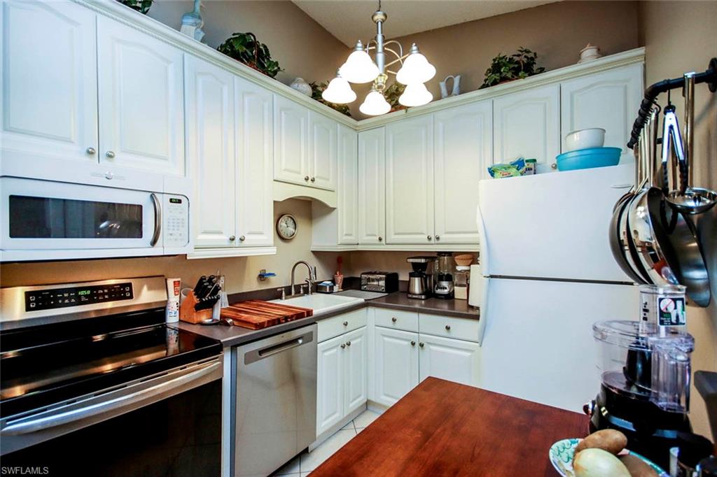 SUMMERLIN WOODS - Residential