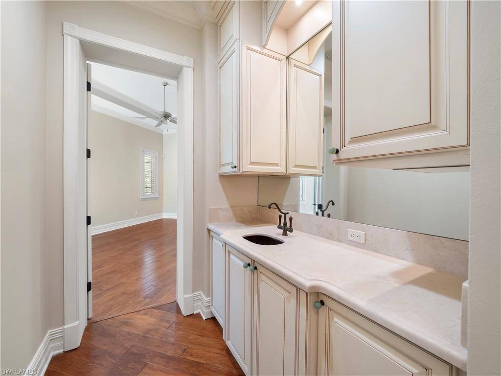 ST. CHARLES HARBOUR - Residential