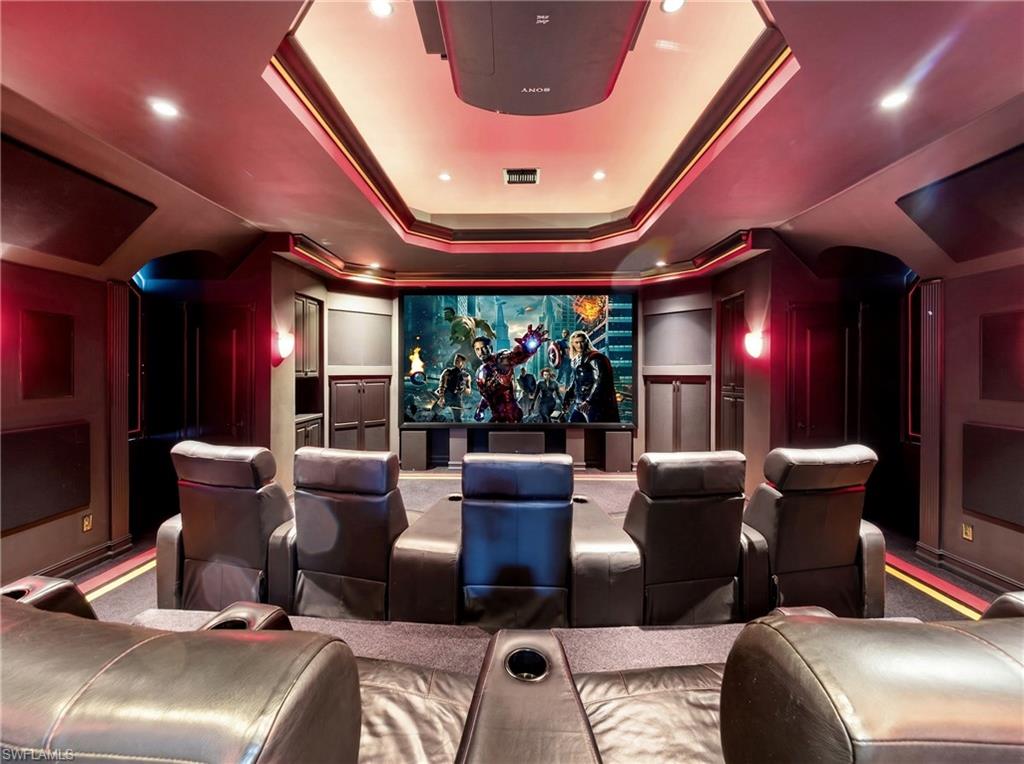 ST. CHARLES HARBOUR - Residential