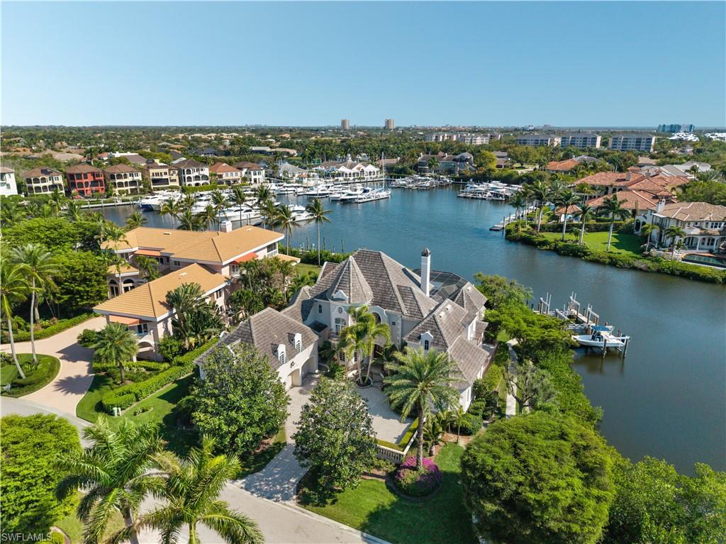 ST. CHARLES HARBOUR - Residential
