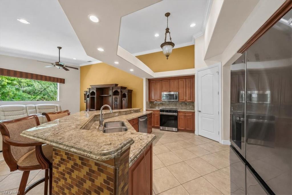 GOLDEN GATE ESTATES - Residential