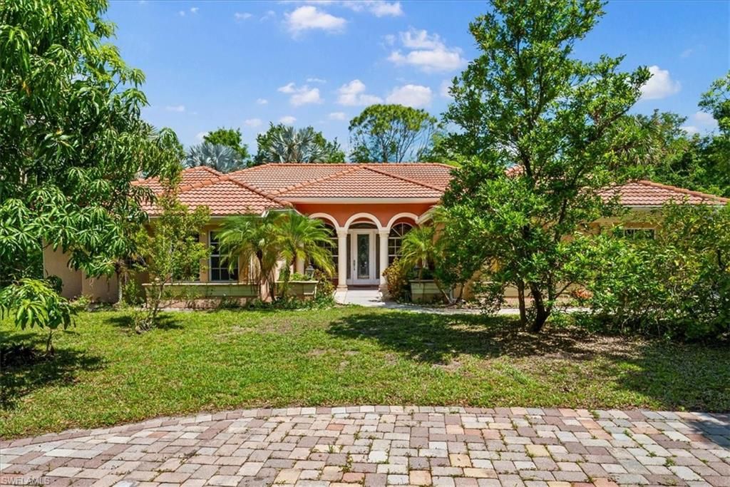 Photo of 3681 11th AVE SW, NAPLES, FL 34117 (MLS # 226017074)