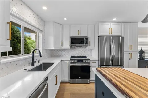 1686 Blue Point Ave Unit B1, Naples, FL 34102 - #: 225009464