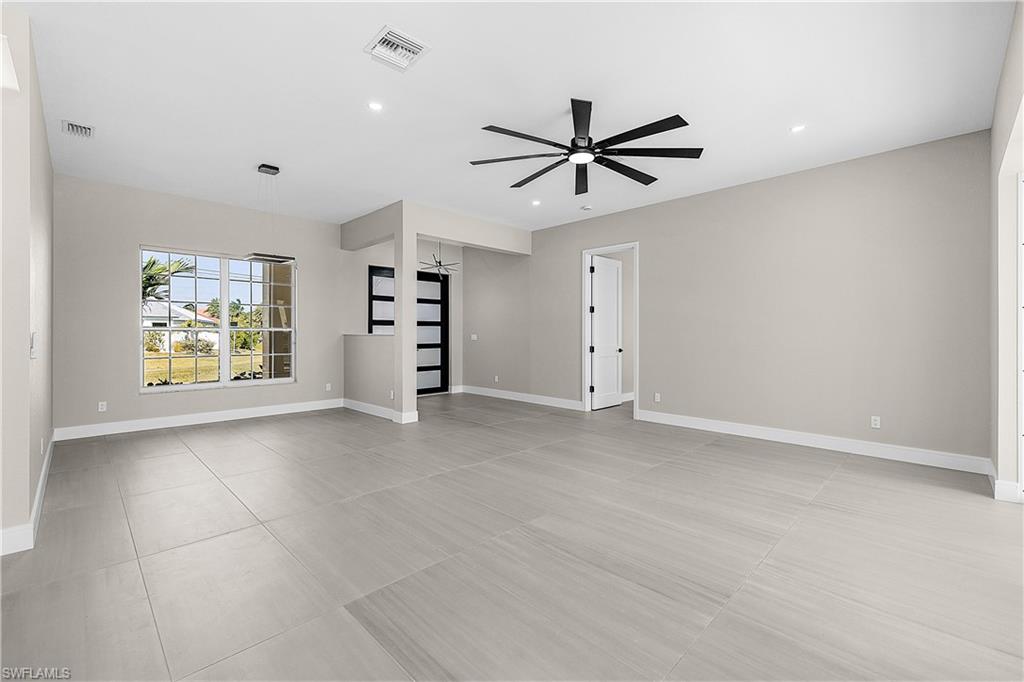 CAPE CORAL - Residential