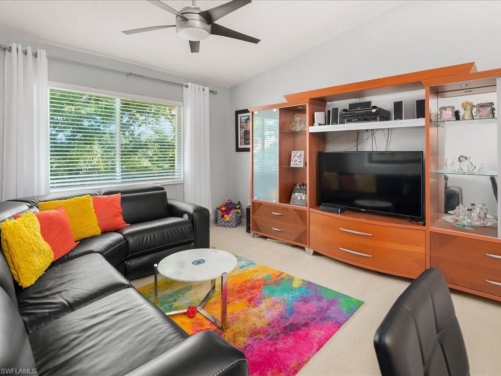 KEY ROYAL CONDOMINIUMS - Residential