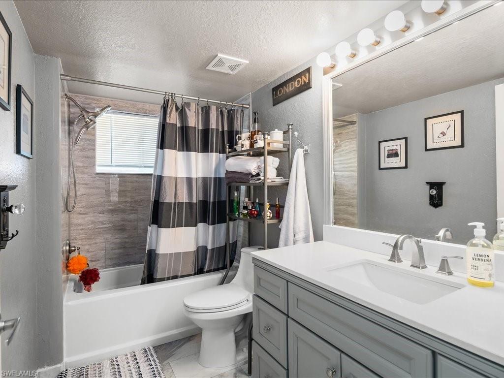 KEY ROYAL CONDOMINIUMS - Residential