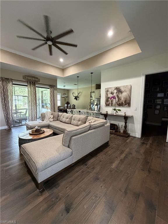 GOLDEN GATE ESTATES - Residential