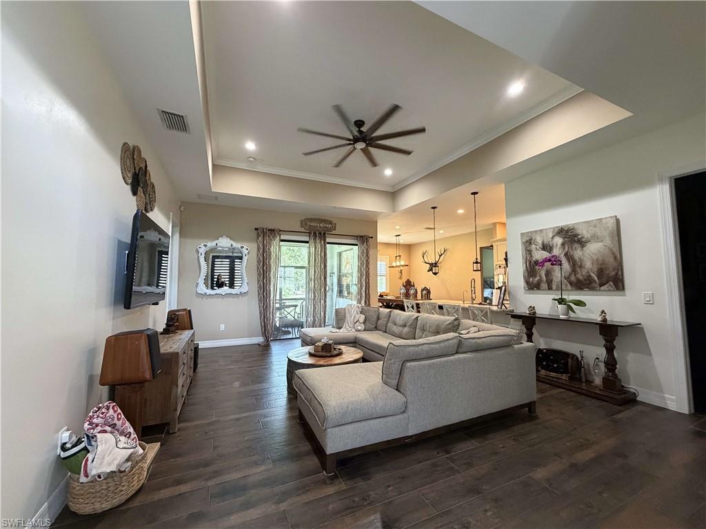 GOLDEN GATE ESTATES - Residential