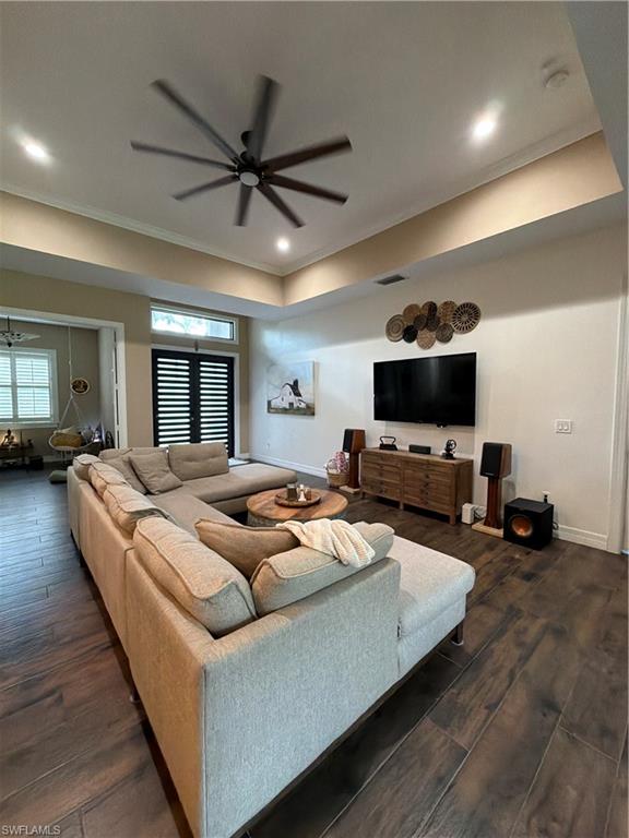 GOLDEN GATE ESTATES - Residential