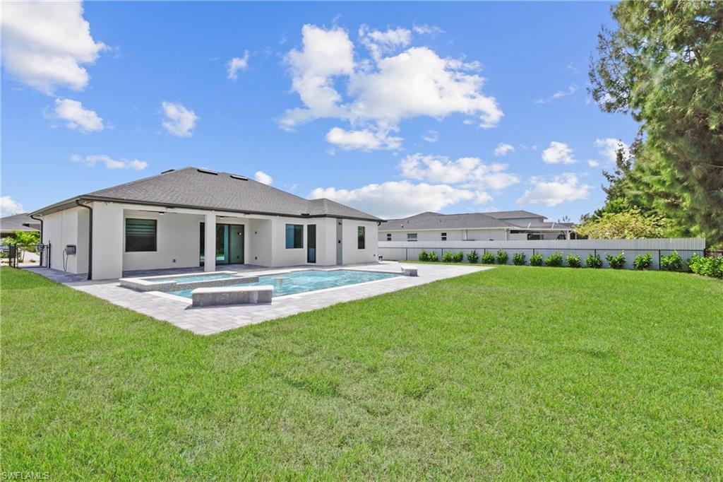 CAPE CORAL - Residential
