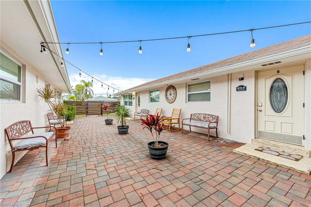 NAPLES PARK - Residential