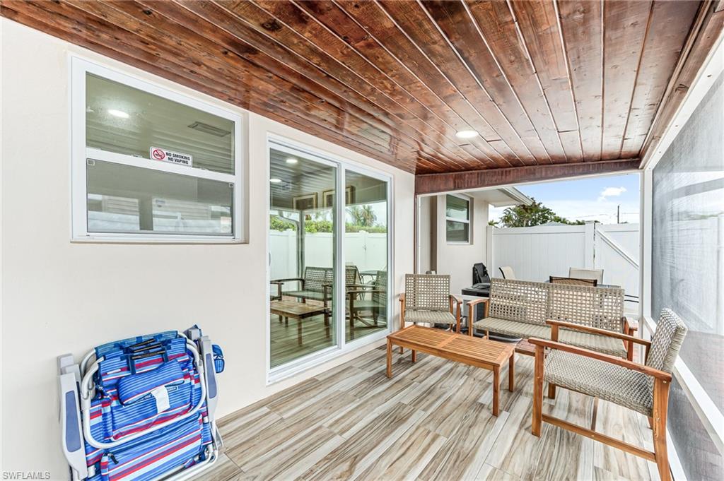 NAPLES PARK - Residential