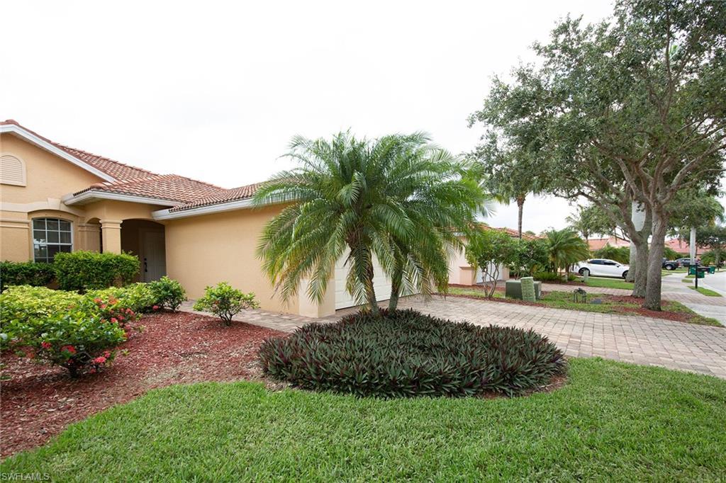 REFLECTION LAKES - Residential