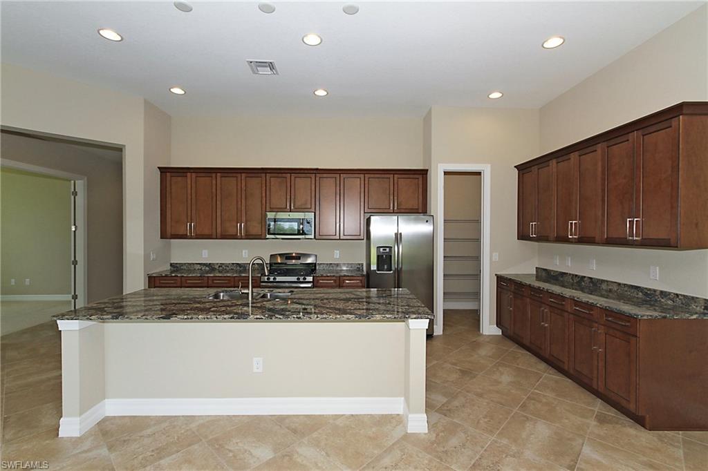 WILLOW BEND - Residential