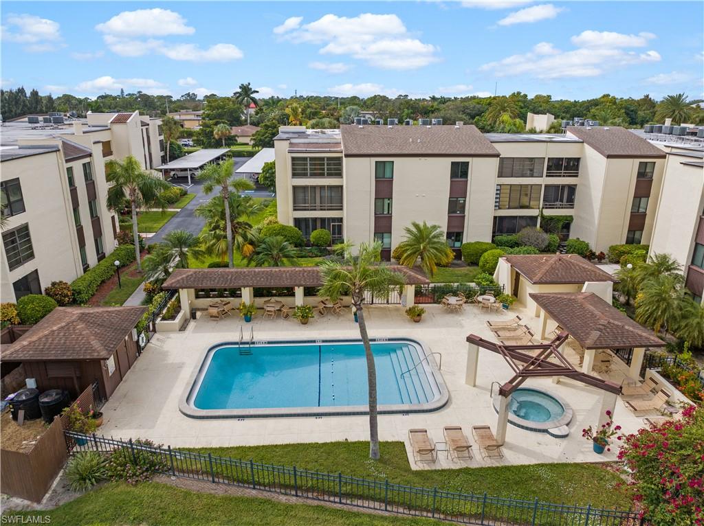 LAKEWOOD - Residential