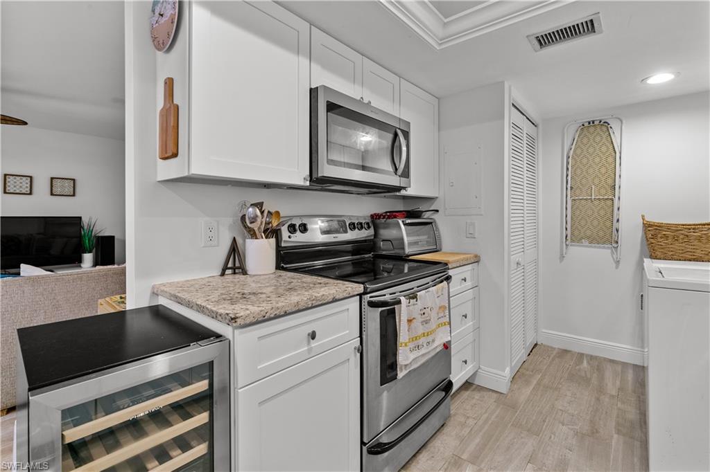 LAKEWOOD - Residential