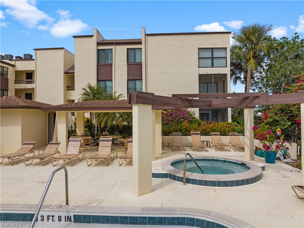 LAKEWOOD - Residential