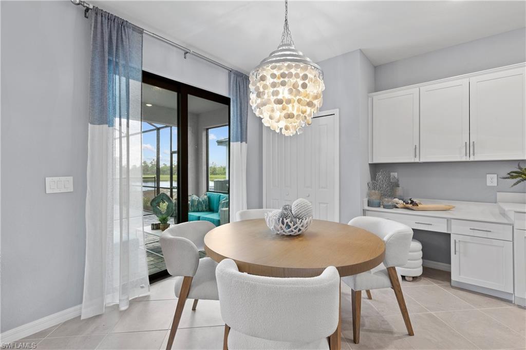 HAMPTON LAKES - Residential