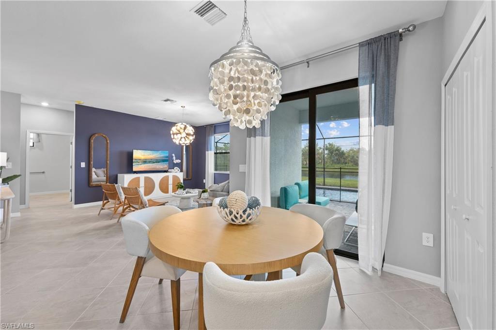 HAMPTON LAKES - Residential