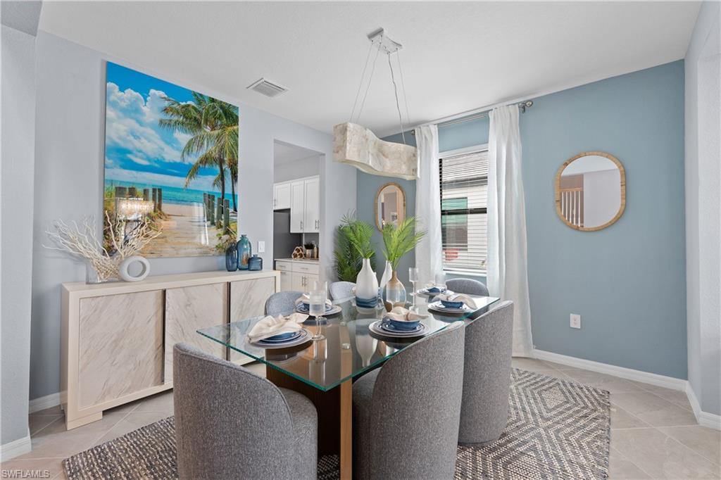 HAMPTON LAKES - Residential